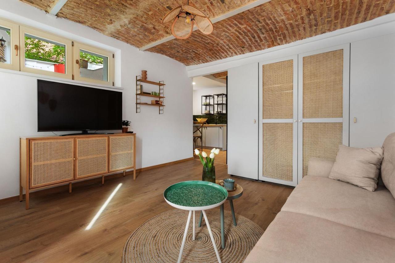 Roua Ludica Apartments Брашов Екстериор снимка